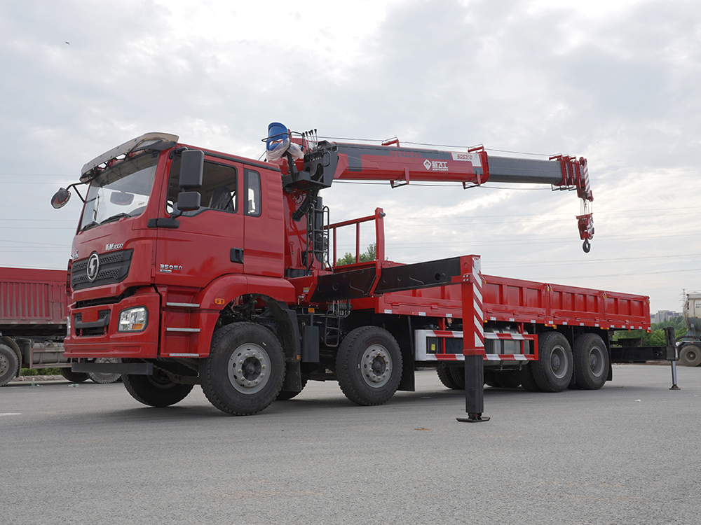 國(guó)六陜汽德龍前四后八新飛工16噸五節(jié)直臂吊機(jī)隨車吊